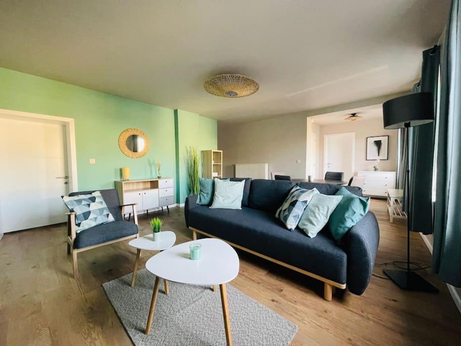 Appartement Cosy Au Centre De Beauraing Esterno foto